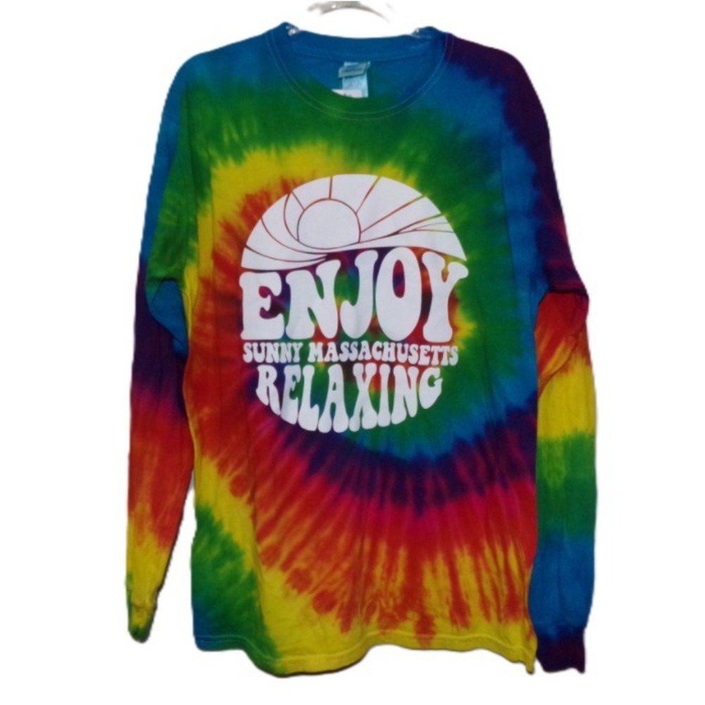 Enjoy Sunny Massachusetts Relaxing Long Sleeve‎ T-Shirt, Medium